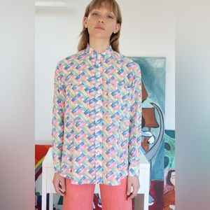 CARLEEN roadtrip pink 80s inspired button down blouse in a size small. 100% silk